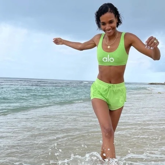 ALO Yoga Pants - Alo yoga ambience short